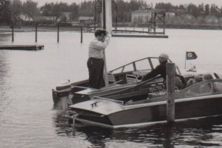 Kylpylänrannan edustalla